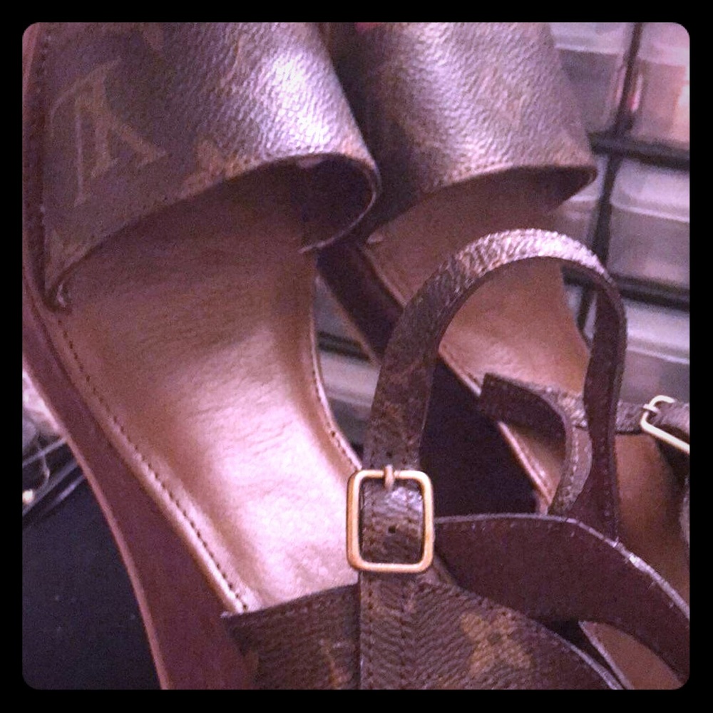 LV handmade Sandals available in various sizes